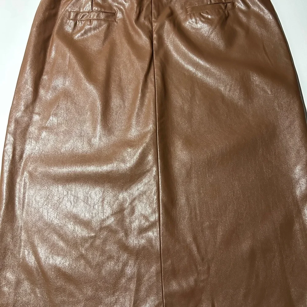 N by Nancy women’s 2XL brown, faux, leather skirt with‎ zip back , matching belt